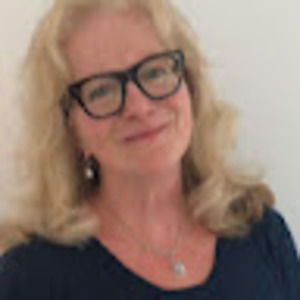 Meet your Posher, Carrie